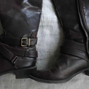 Tall leather boots